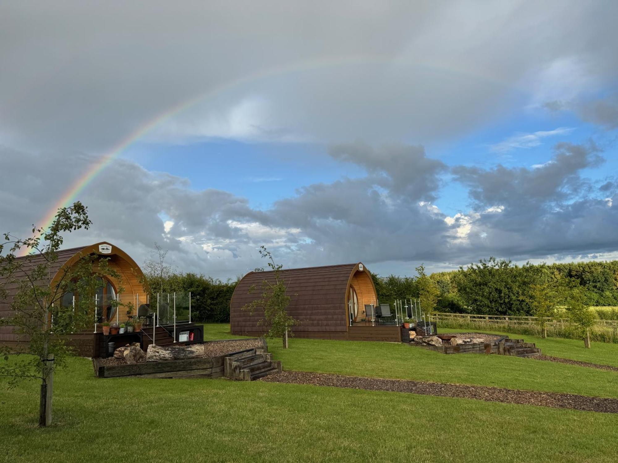 הוילה סטמפורד ברידג' Mingle Dale- Bugthorpe Grange Glamping מראה חיצוני תמונה